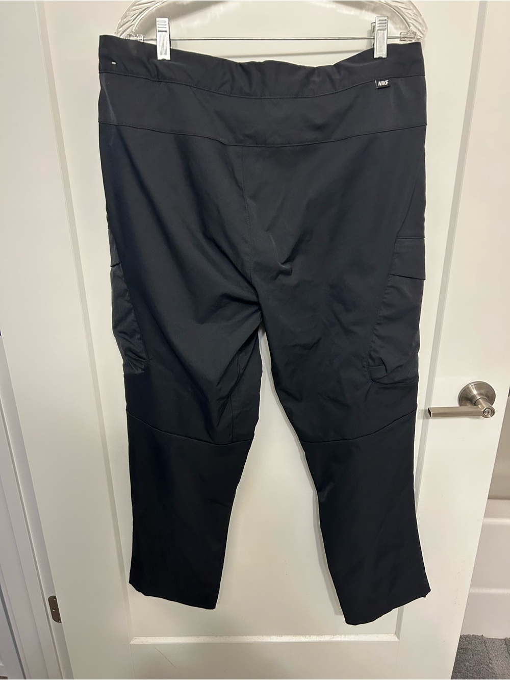 Like New Nike Men's Sportswear Tech Essentials Woven Unlined Cargo Pants - Picture 9 of 14